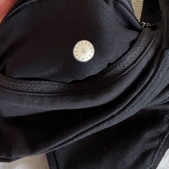 Lululemon Women’s Athletic Shorts Sz 4 Gray Heathered Black Waistband 4” Running - Picture 7 of 7